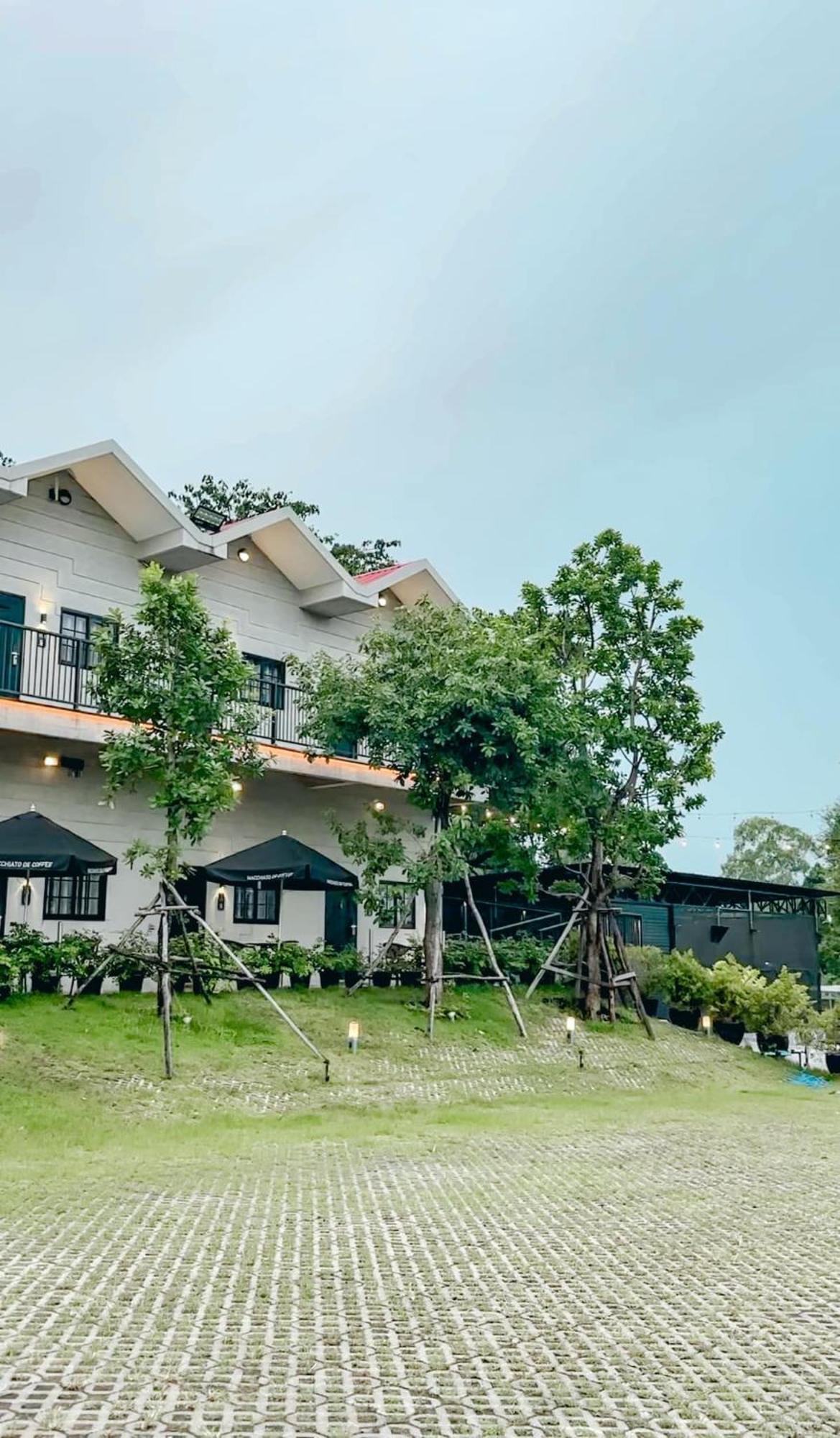 Macchiato Resort Savannakhet Opposite Thai Embassy 外观 照片